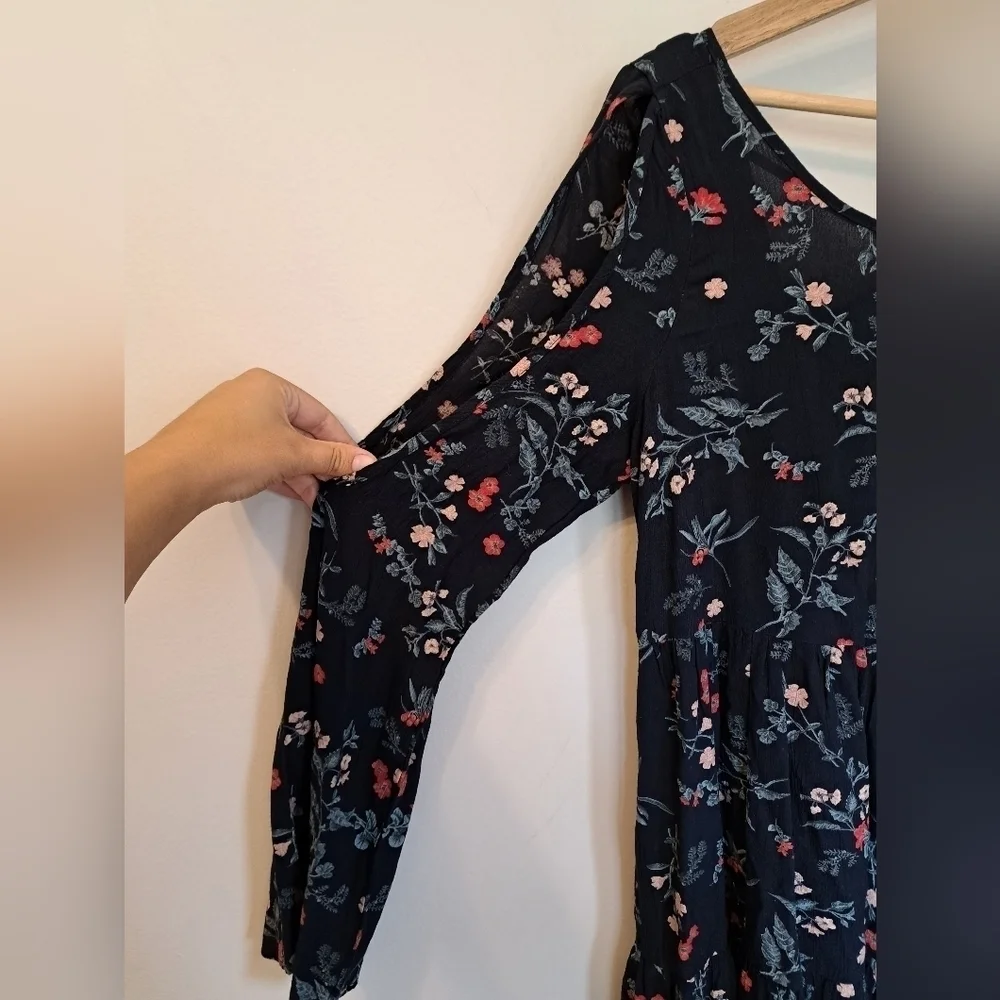 American Eagle Floral Dress Boho Open Shoulder Open Back Small